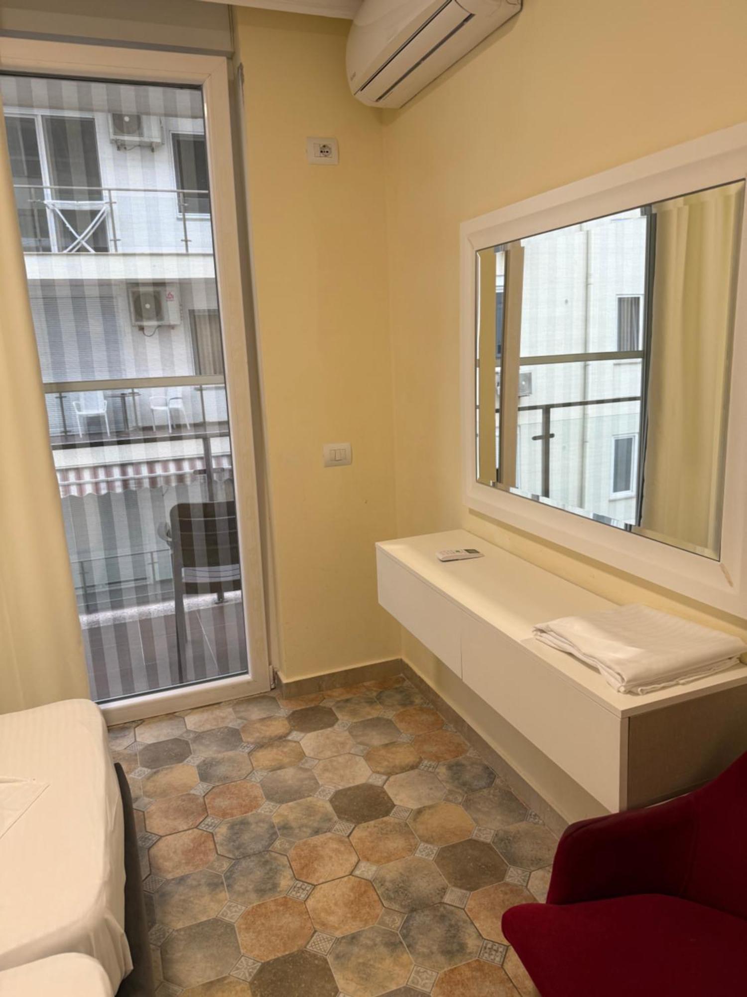 Shengjin Apartaments Kültér fotó